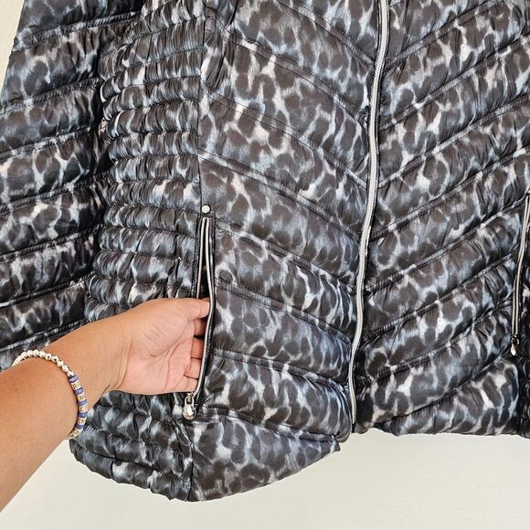 Laundry by Shelli Segal Hooded Down Quilt Puffer Down Animal Print Size 3X - Picture 4 of 14